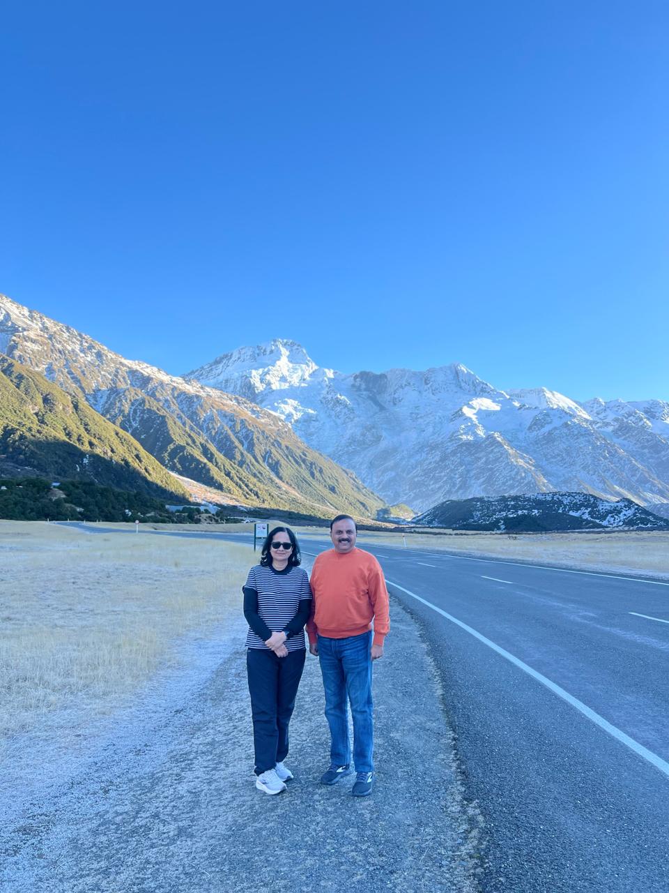 Mackenzie Basin road to Aoraki/Mount Cook