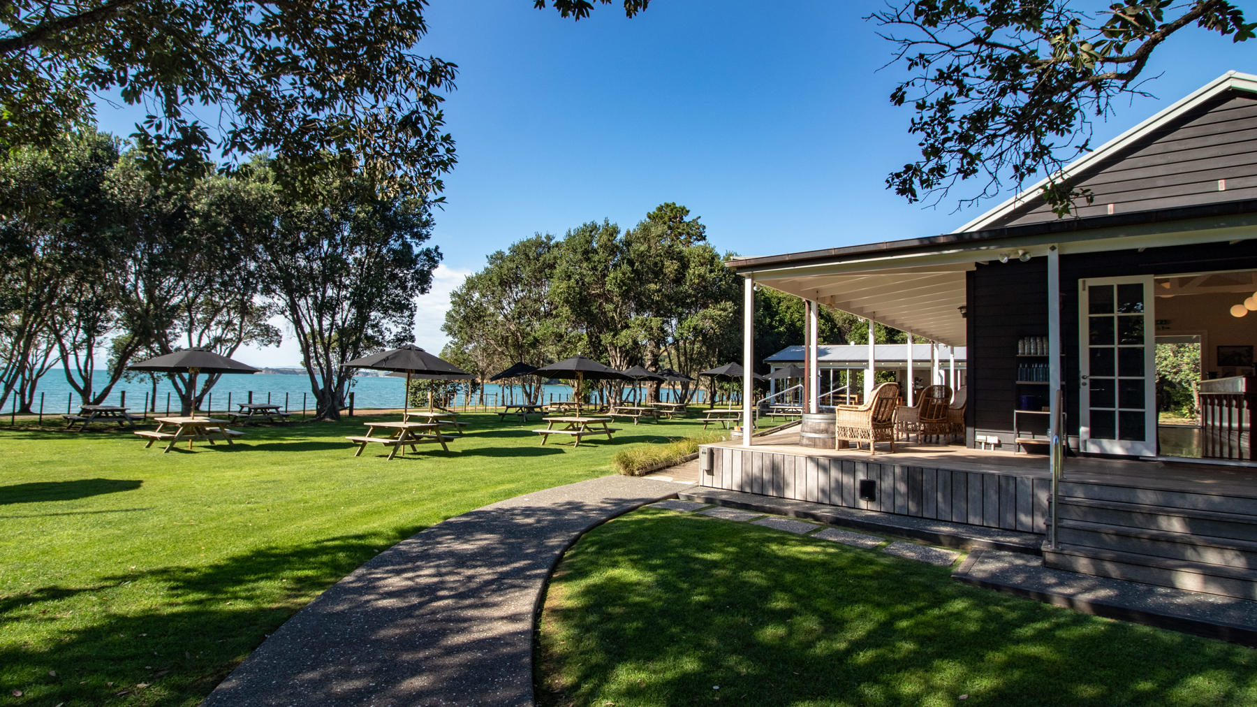 Man O' War, Waiheke Island
